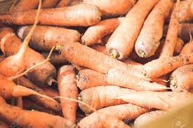 Roots: Carrots - per lb.